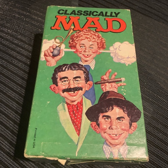 Classically MAD: Vintage 5 Paperback Box Set Books Gaines/Kurtzman 1978 - Picture 6 of 7